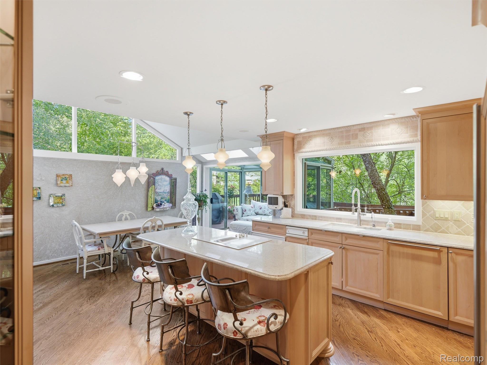 4751 Rolling Ridge Road West Bloomfield, MI 48323 - Photo 10 of 51 Kitchen