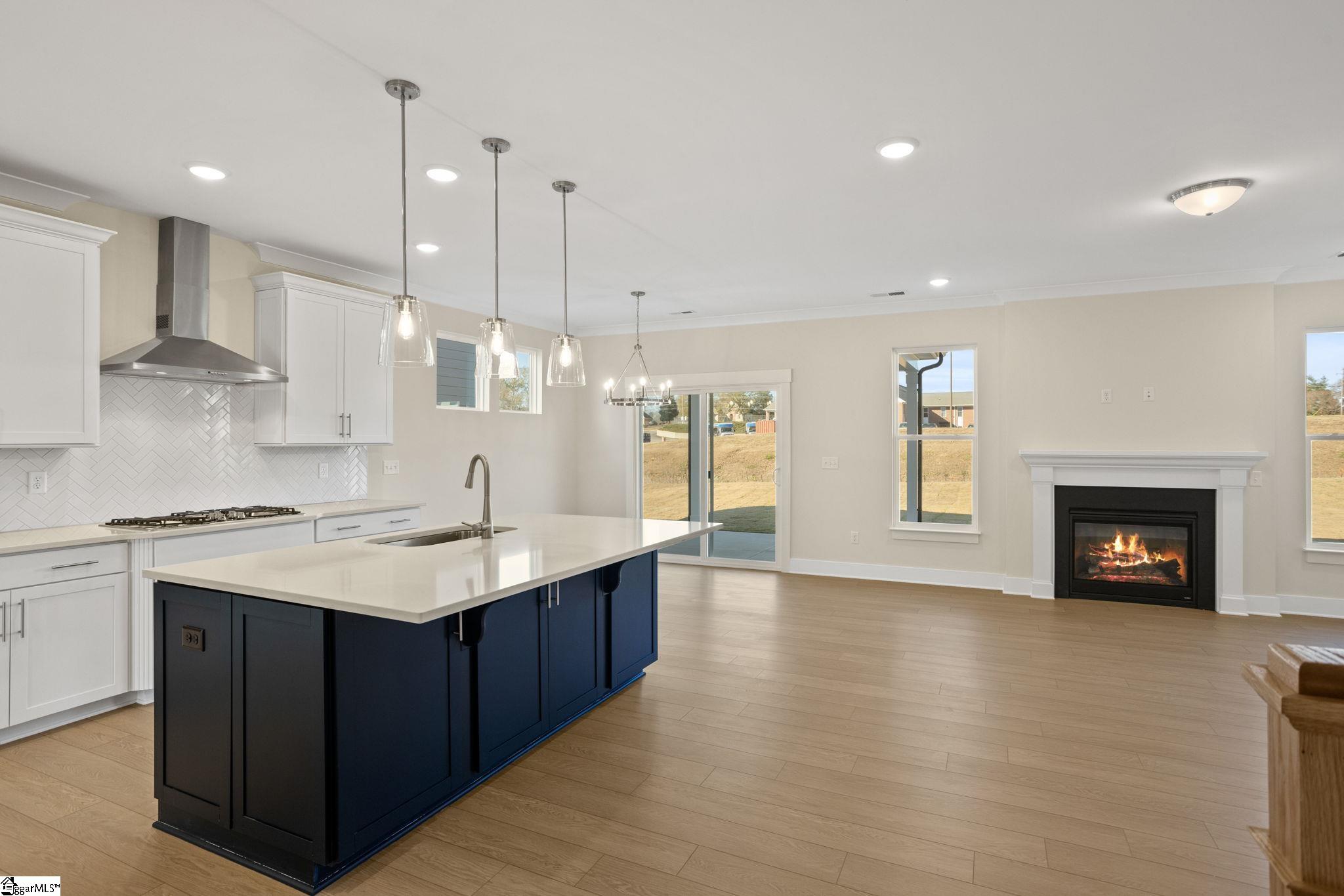 1716 Constitution Lane Moore, SC 29369 - Photo 6 of 29