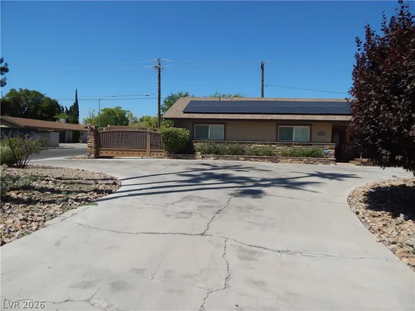 $4,000 | 2712 West Oakey Boulevard, Las Vegas, NV 89102