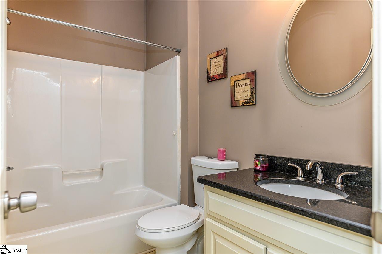 325 Acker Road Belton, SC 29627 - Photo 11 of 36 Main Floor Guest Suite Bath