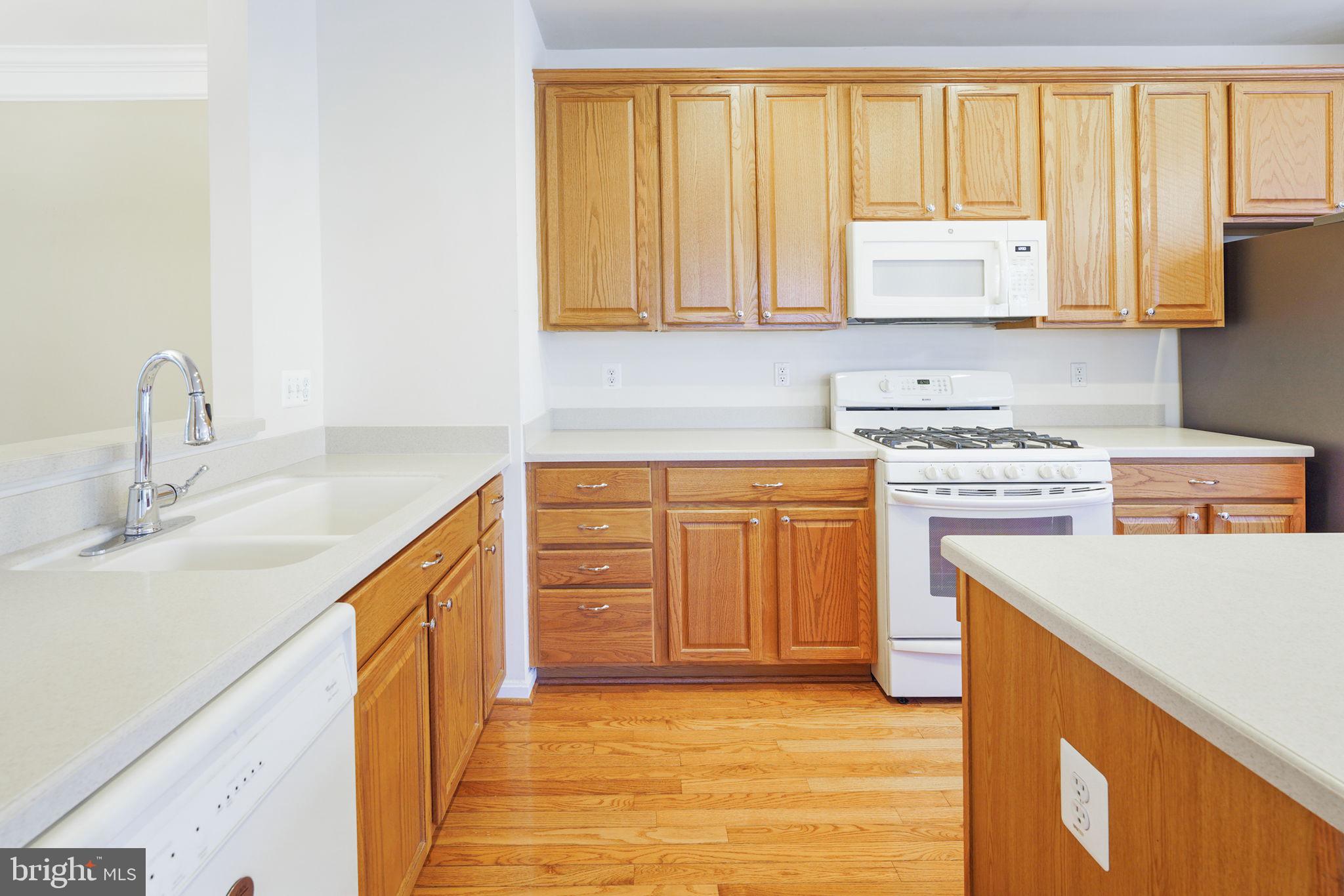 24752 Clock Tower Square Aldie, VA 20105 - Photo 11 of 37