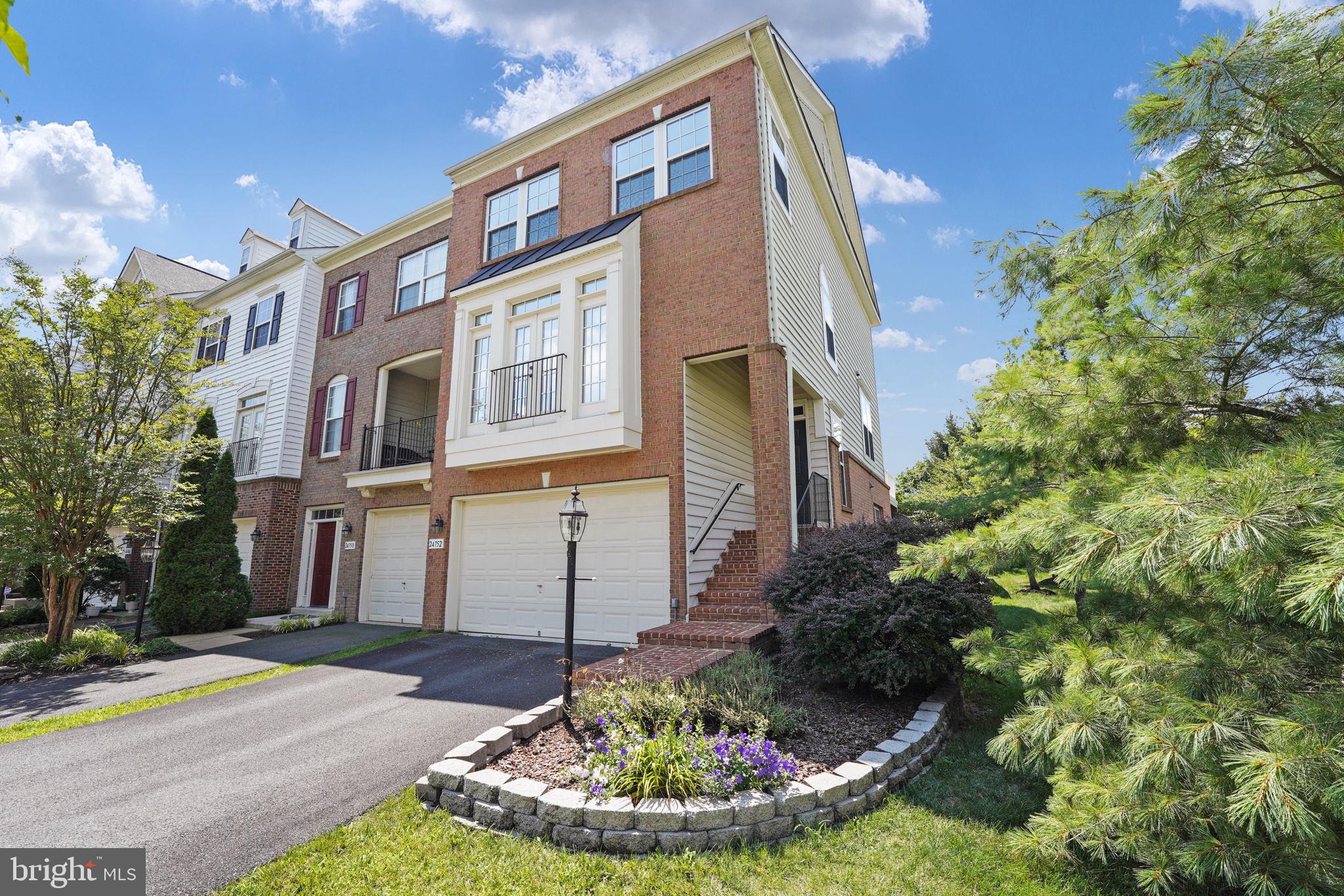 24752 Clock Tower Square Aldie, VA 20105 - Photo 2 of 37