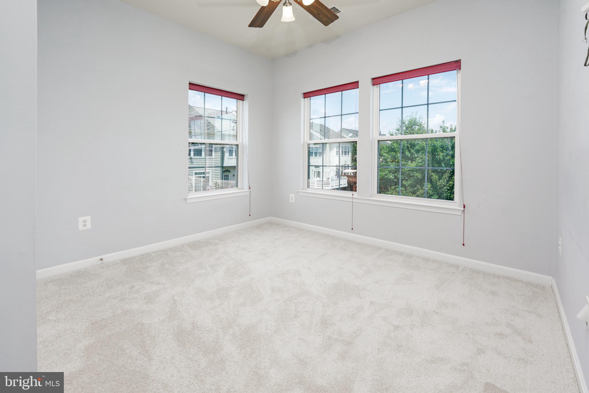 24752 Clock Tower Square Aldie, VA 20105 - Photo 27 of 37