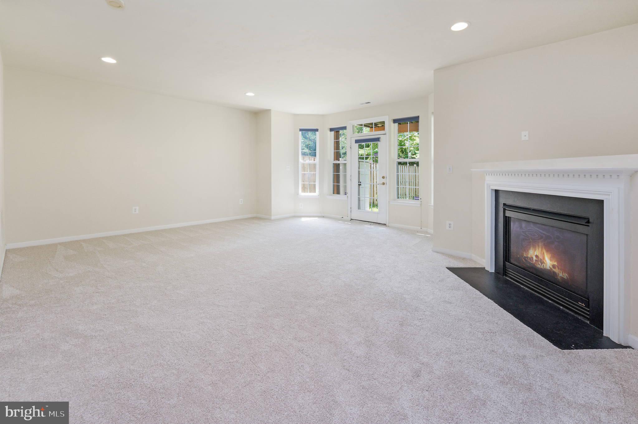 24752 Clock Tower Square Aldie, VA 20105 - Photo 33 of 37