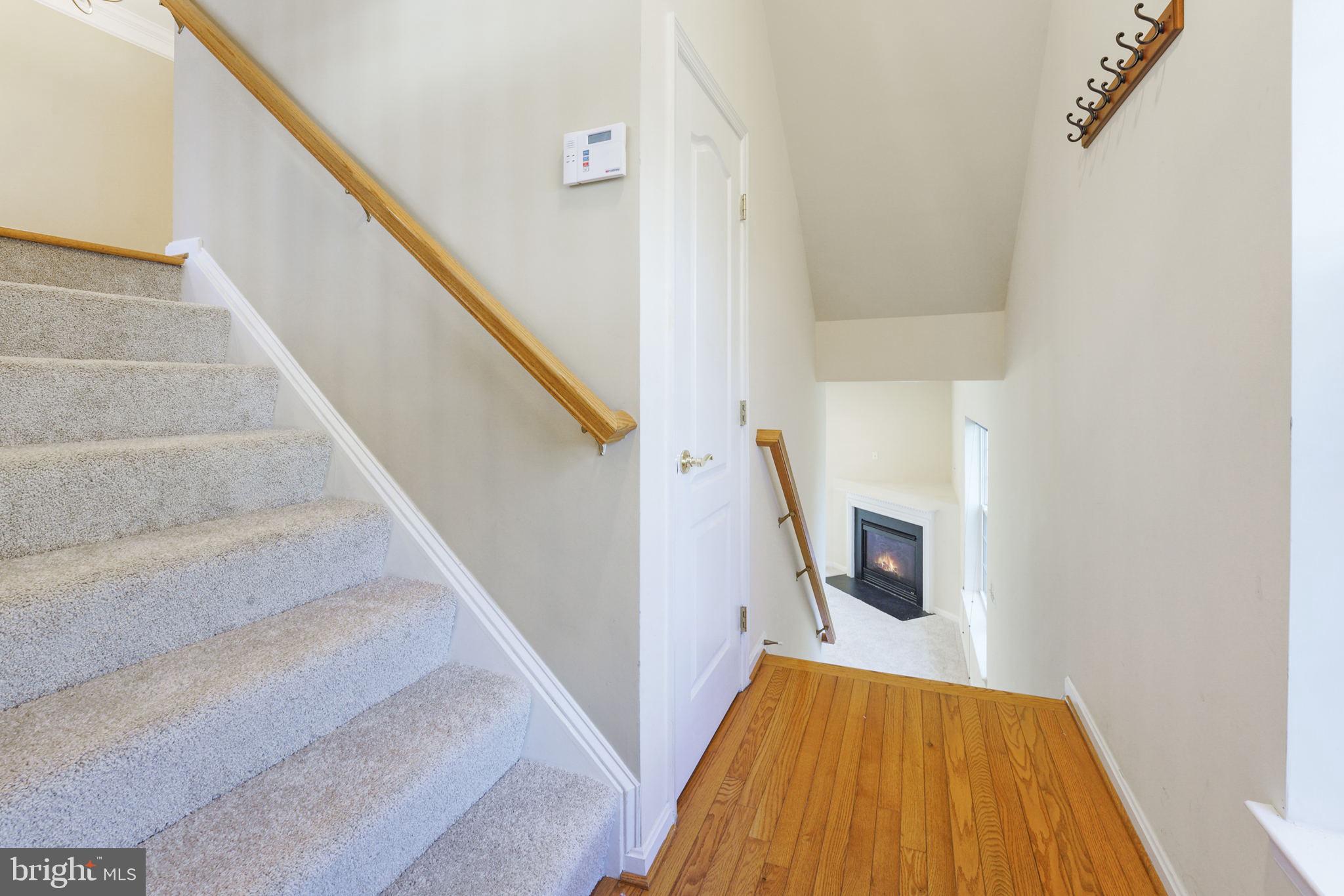 24752 Clock Tower Square Aldie, VA 20105 - Photo 4 of 37