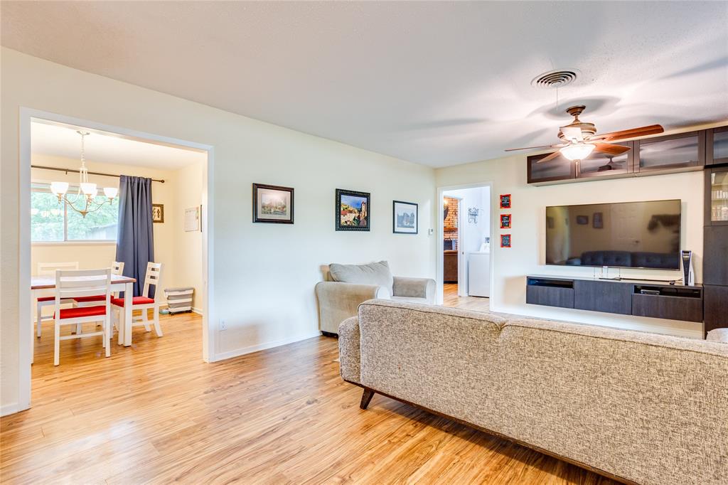 6909 Chickering Road Fort Worth, TX 76116 - Photo 2 of 20
