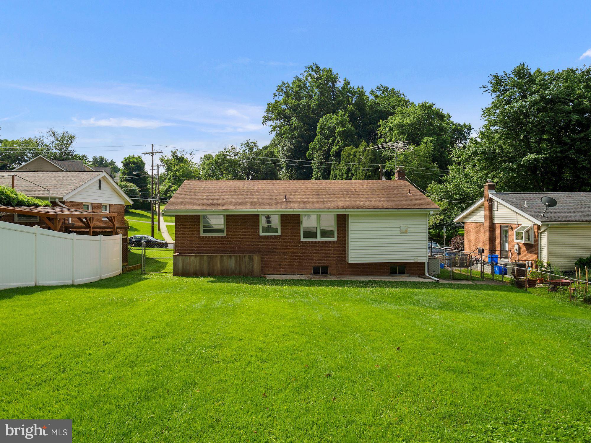 11320 Newport Mill Road Silver Spring, MD 20902 - Photo 15 of 15 Huge backyard!