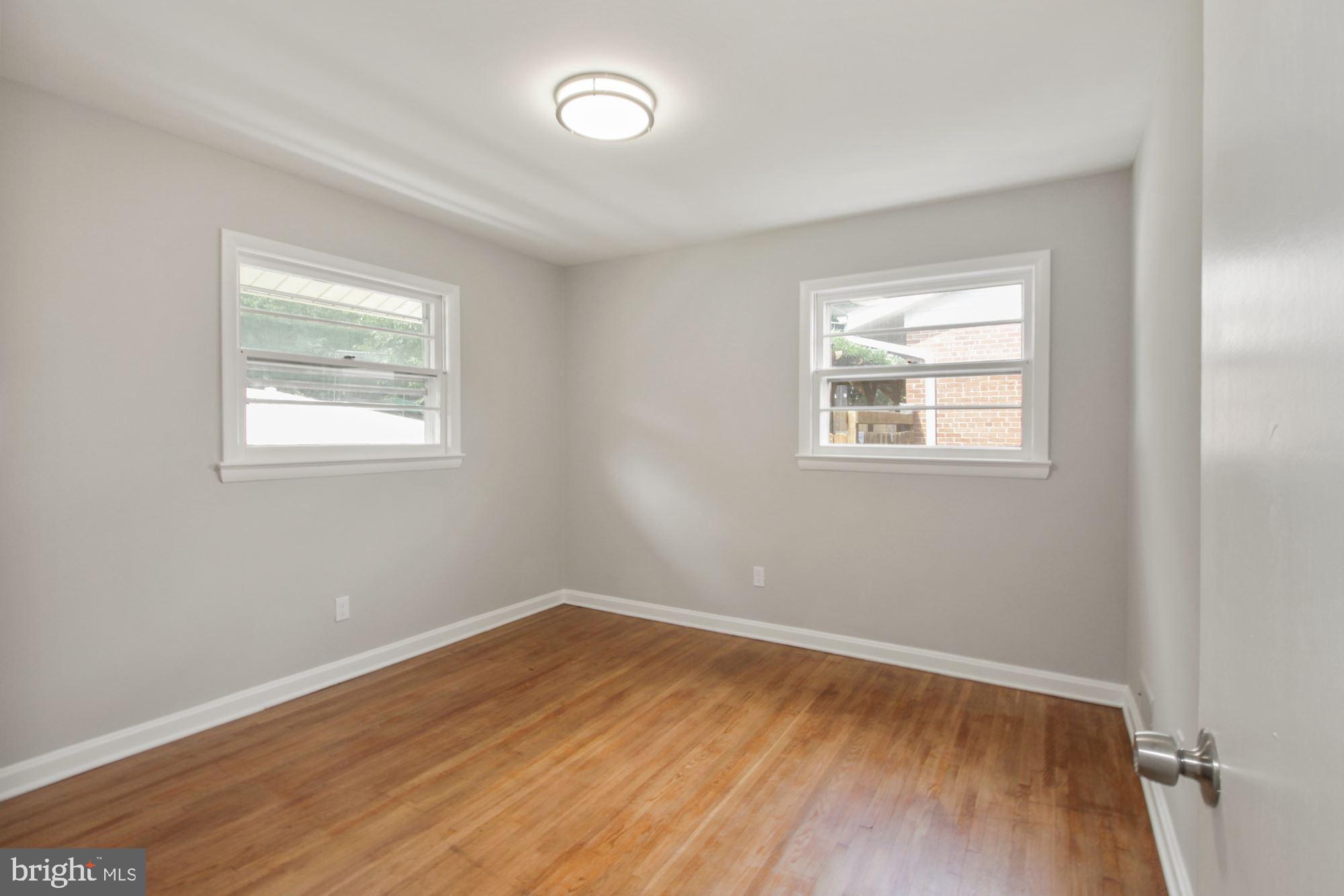 11320 Newport Mill Road Silver Spring, MD 20902 - Photo 7 of 15 Steps from Metro