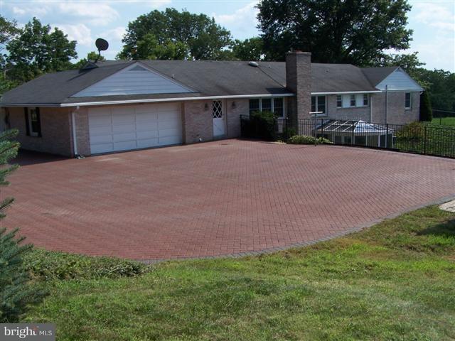 2663 Bainbridge Road Bainbridge, PA 17502 - Photo 4 of 15 Gallery Image 4