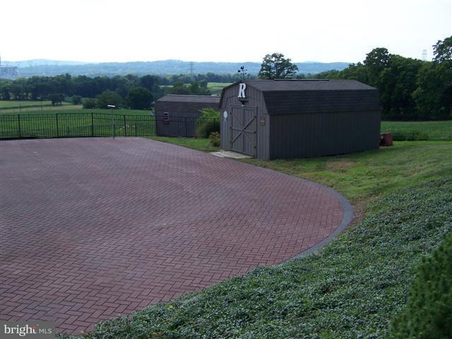 2663 Bainbridge Road Bainbridge, PA 17502 - Photo 5 of 15 Gallery Image 5