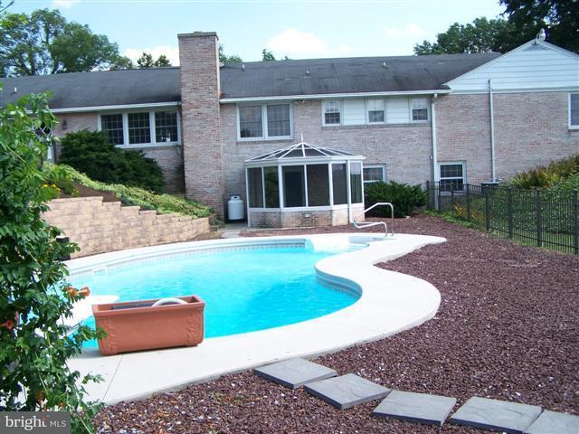2663 Bainbridge Road Bainbridge, PA 17502 - Photo 6 of 15 Gallery Image 6