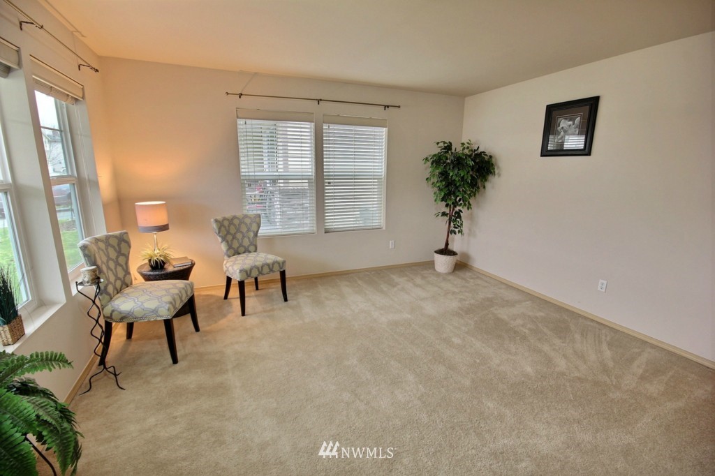 14511 Southeast 153rd Place Renton, WA 98058 - Photo 3 of 24 Gallery Image 3