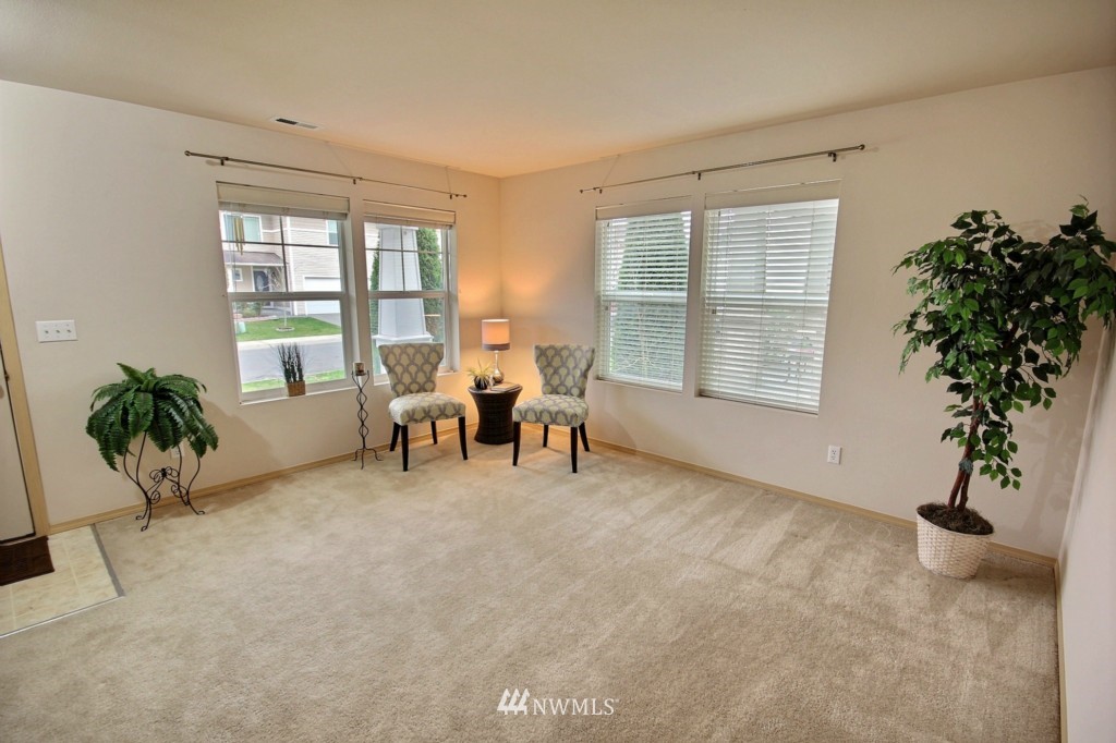 14511 Southeast 153rd Place Renton, WA 98058 - Photo 4 of 24 Gallery Image 4