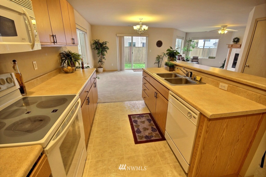 14511 Southeast 153rd Place Renton, WA 98058 - Photo 7 of 24 Gallery Image 7