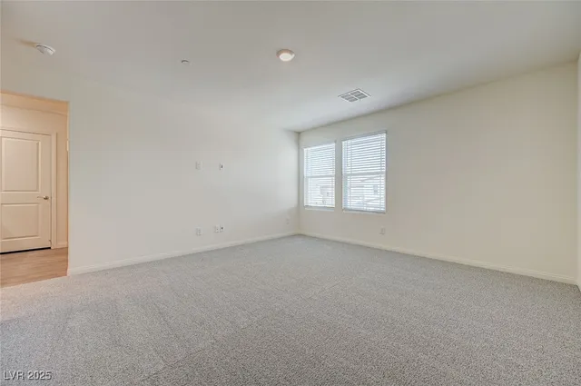 $2,200 | 502 Red Lovebird Avenue, Henderson, NV 89011