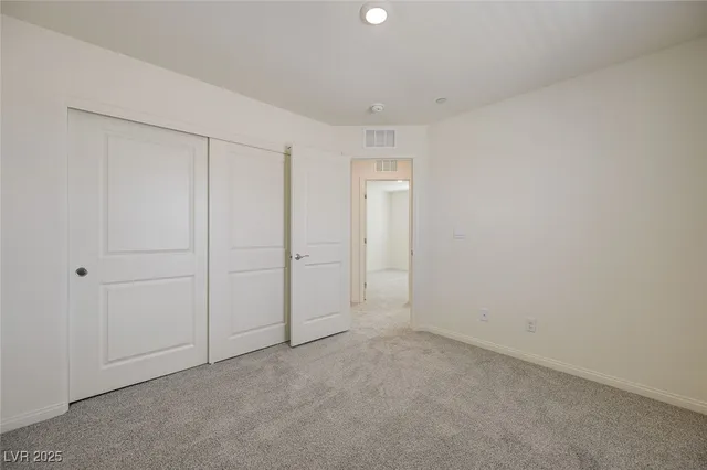 $2,200 | 502 Red Lovebird Avenue, Henderson, NV 89011