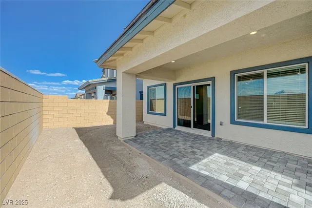 $2,200 | 502 Red Lovebird Avenue, Henderson, NV 89011