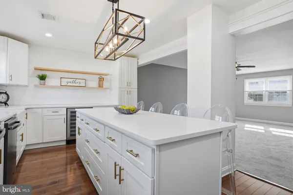 $275,000 | 307 Yardley Common, Morrisville, PA 19067