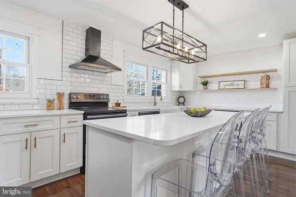$275,000 | 307 Yardley Common, Morrisville, PA 19067
