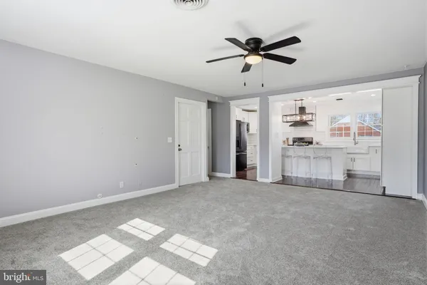 $275,000 | 307 Yardley Common, Morrisville, PA 19067