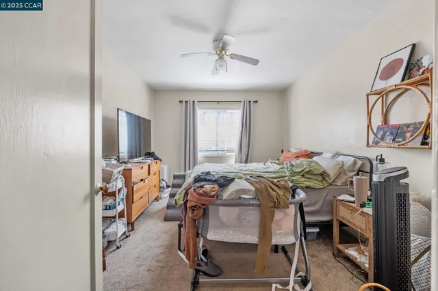a view of a livingroom with furniture