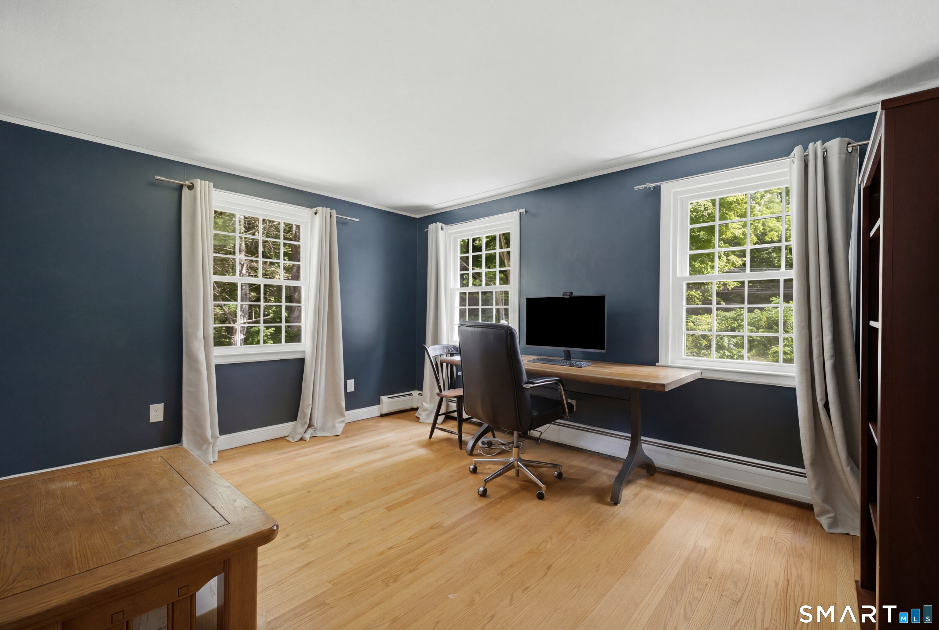 47 Westledge Road Simsbury, CT 06092 - Photo 20 of 38 First Bedroom on the upper level.