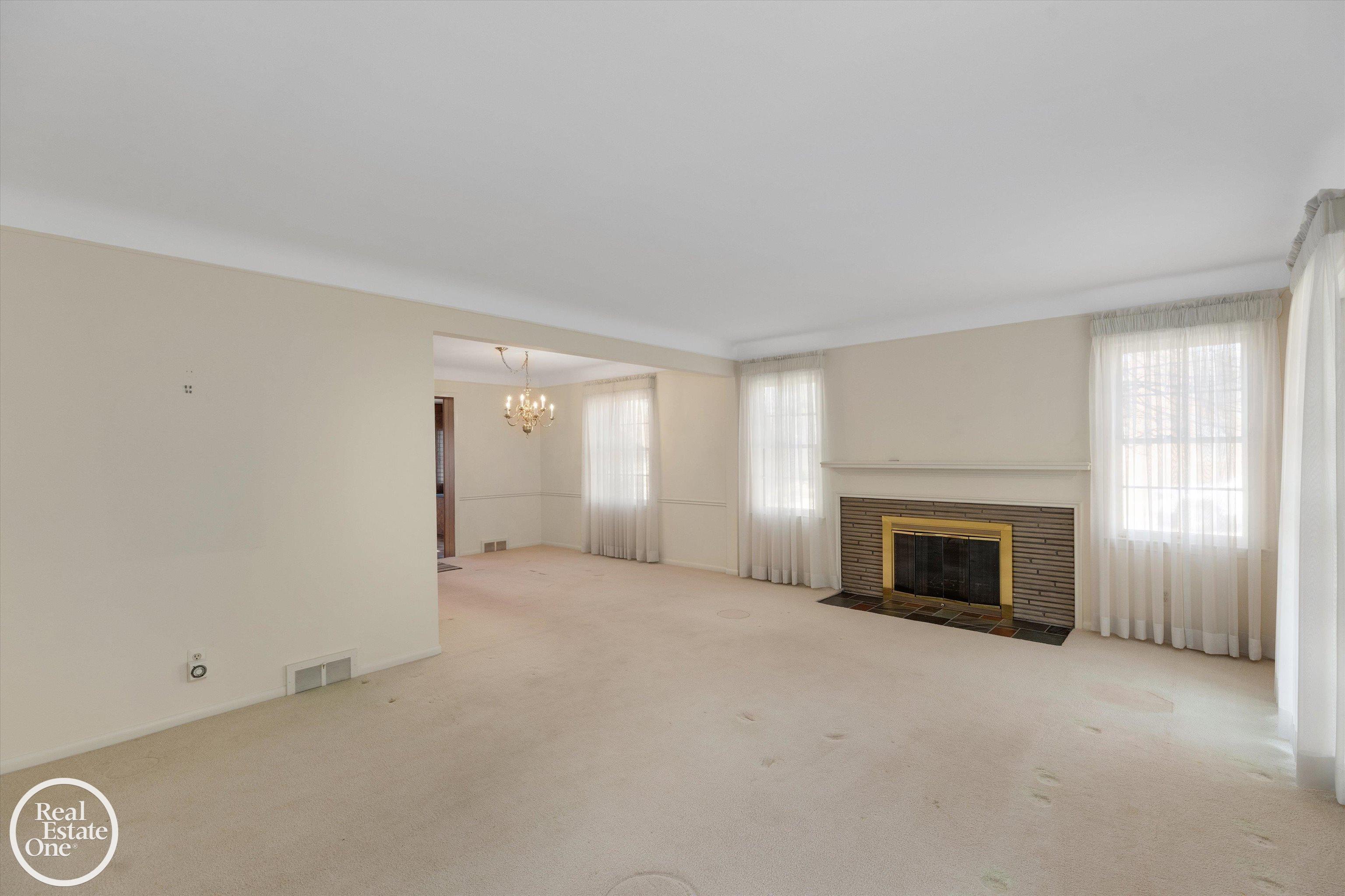 785 Barrington Road Grosse Pointe Park, MI 48215 - Photo 7 of 40