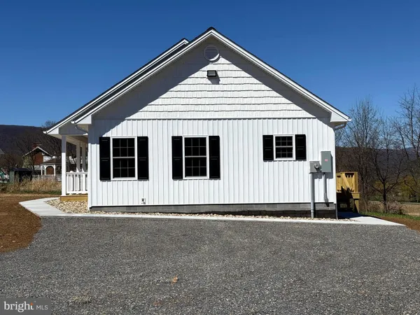 $319,000 | 152 Fisher Lane, Moorefield, WV 26836