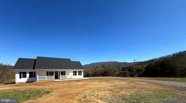 $319,000 | 152 Fisher Lane, Moorefield, WV 26836