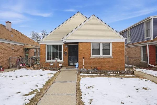 $264,998 | 33 49th Avenue, Bellwood, IL 60104