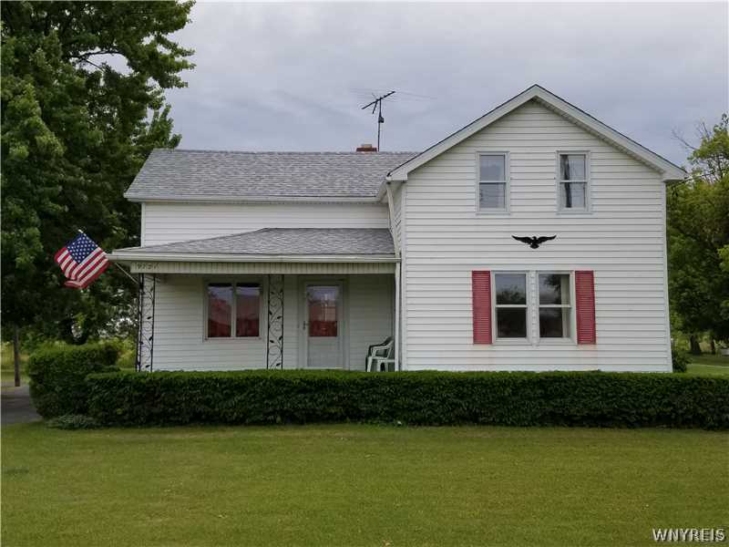 9721 Lockport Road Niagara, NY 14304 - Photo 1 of 1 Exterior Front.