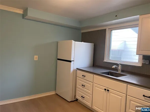$1,875 | 333 Tremont Avenue, Unit 2, Fort Lee, NJ 07024