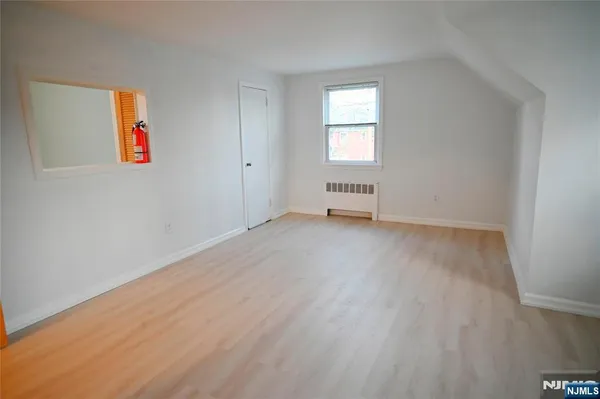 $1,875 | 333 Tremont Avenue, Unit 2, Fort Lee, NJ 07024