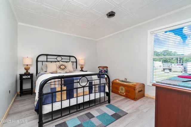 $570,000 | 200 Lake Vue Drive, Aurora, NC 27806