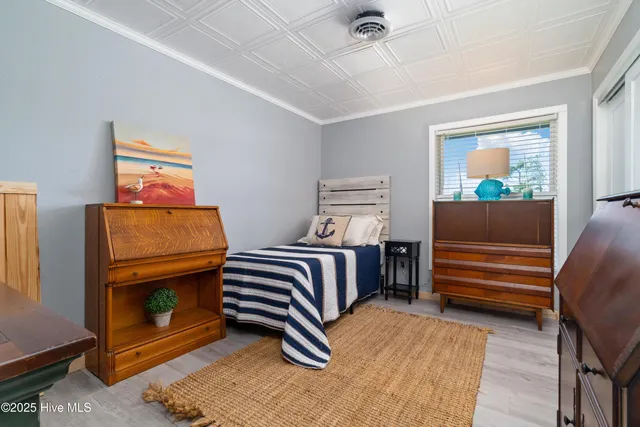 $570,000 | 200 Lake Vue Drive, Aurora, NC 27806