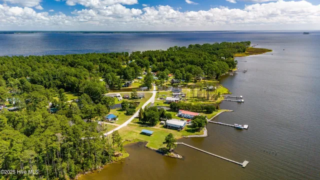 $570,000 | 200 Lake Vue Drive, Aurora, NC 27806