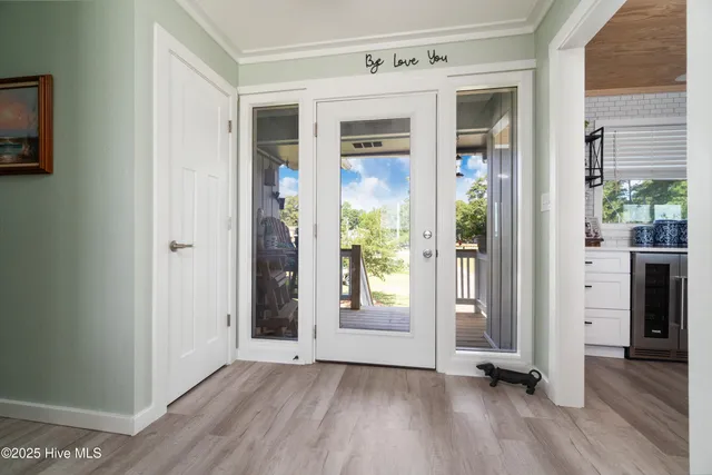 $570,000 | 200 Lake Vue Drive, Aurora, NC 27806