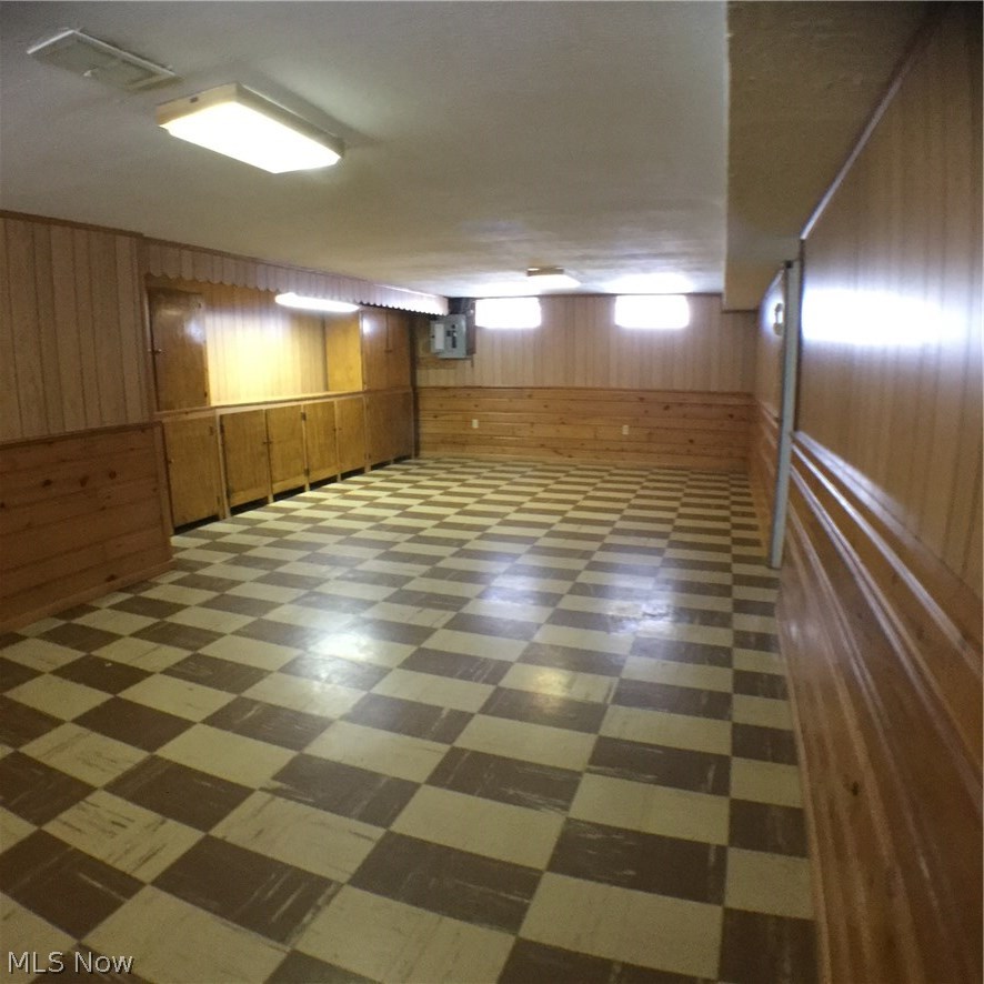 1187 Roland Road Lyndhurst, OH 44124 - Photo 12 of 15