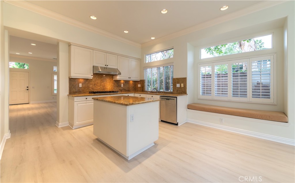 58 Oakhurst Road Irvine, CA 92620 - Photo 10 of 32 Gallery Image 10