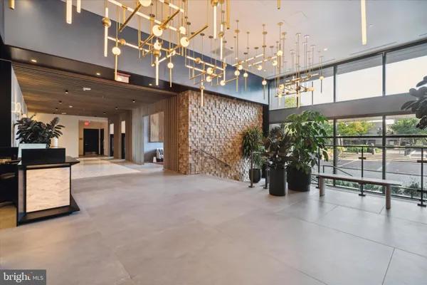 $4,379 | 1-5 Dock Street, Unit 710, Philadelphia, PA 19106