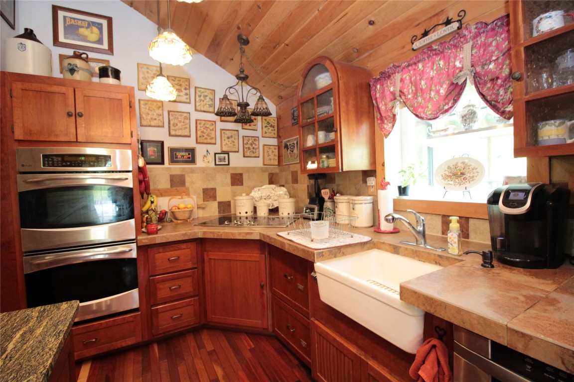 7712 Nys Rte 79 Whitney Point, NY 13862 - Photo 4 of 48