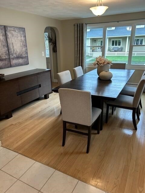 28 Emory Street Saugus, MA 01906 - Photo 21 of 34 a living room with furniture and a table