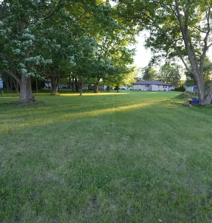 $59,500 | 906 South Center Street, Plano, IL 60545