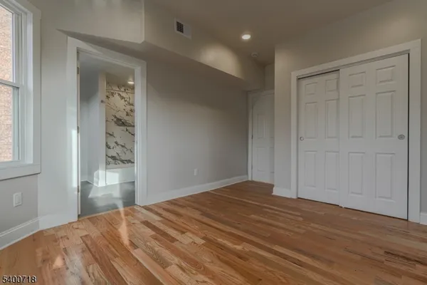$2,450 | 882 South 14th Street, Unit 2, Newark, NJ 07108