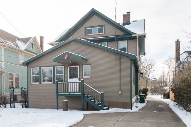 264 Shenstone Road Riverside, IL 60546 - Photo 7 of 9 a front view of a house with a yard