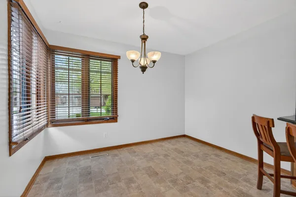 $169,900 | 4201 Tumbleweed Trail, Loves Park, IL 61111