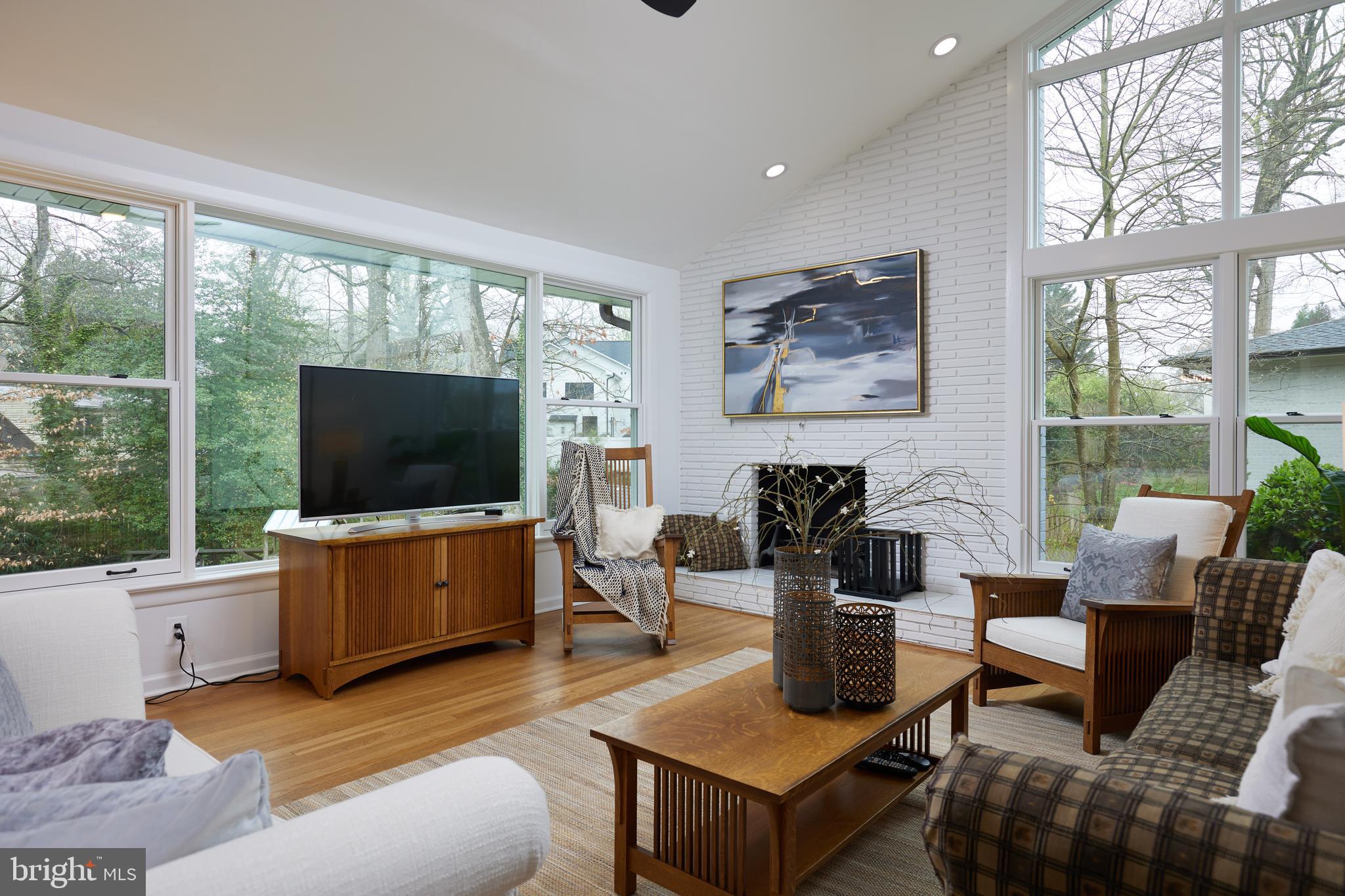 5608 Bent Branch Road Bethesda, MD 20816 - Photo 9 of 49 Gallery Image 9
