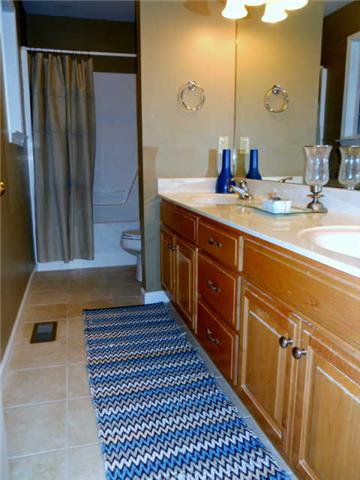 278 Murrell Road, Unit B Dickson, TN 37055 - Photo 12 of 18 Huge master bath................