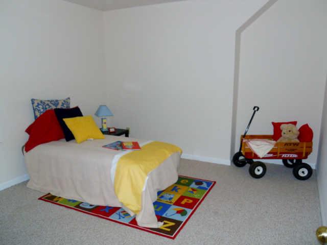 278 Murrell Road, Unit B Dickson, TN 37055 - Photo 16 of 18 3rd Bedroom