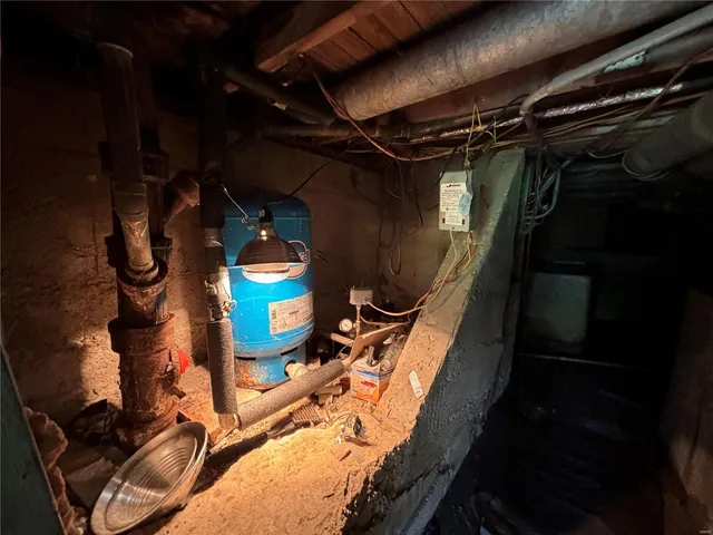 $175,000 | 1921 East Springfield Road, St. Clair, MO 63077